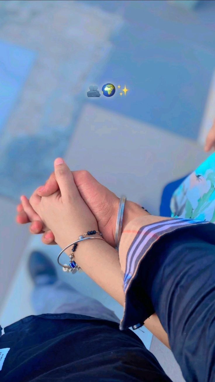 Couple Dp (7) Couple Dp (7)