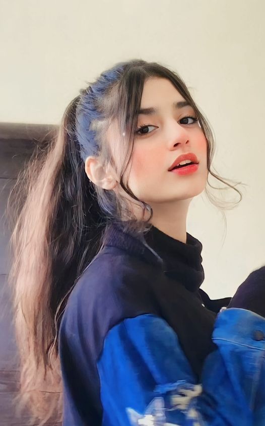 Cute Girl Pic (15) Cute Girl Pic (15)