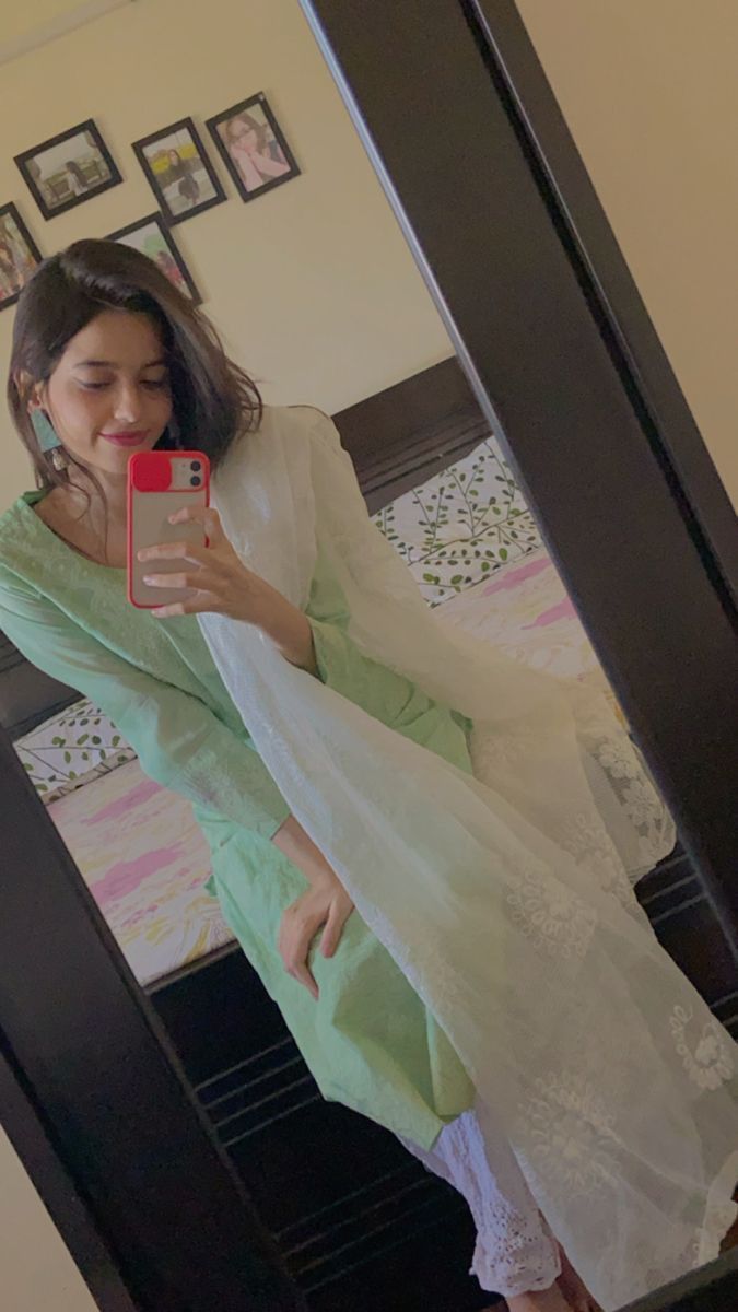 Cute Girl Pic (37) Cute Girl Pic (37)