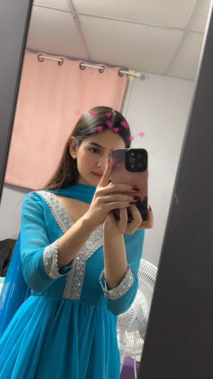 Cute Girl Pic (7) Cute Girl Pic (7)