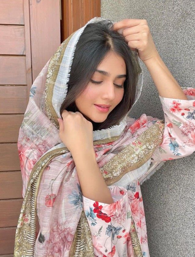 Muslim Hijab Girl Dp (32)