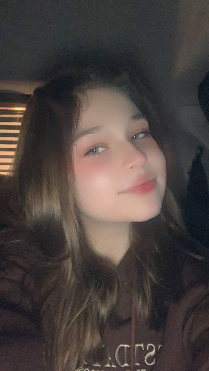 Single Girl Dp (12) Single Girl Dp (12)