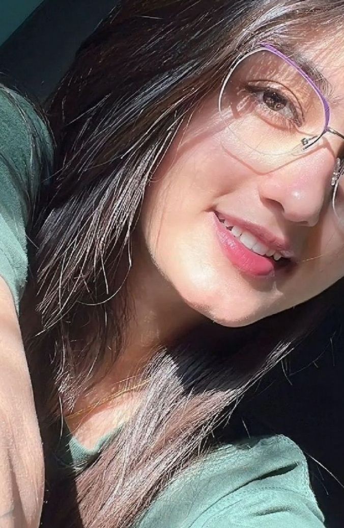 Single Girl Dp (5) Single Girl Dp (5)